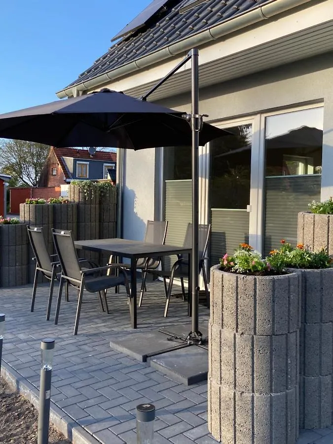Haus Wesloer Landstrasse 6B Fuer 4 Personen Apartment Lubeck