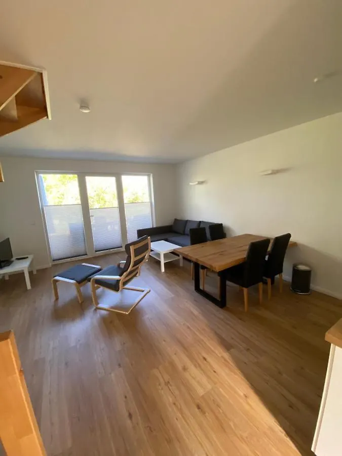 Haus Wesloer Landstrasse 6B Fuer 4 Personen Apartment Lubeck